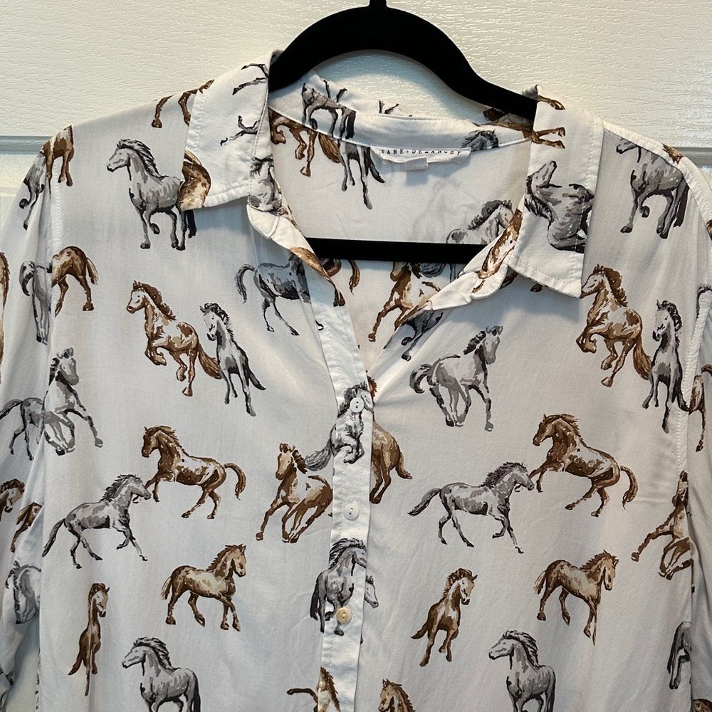 Jane and Delancey White Button-Down with Brown and Gray Horse Print Large - Picture 4 of 7